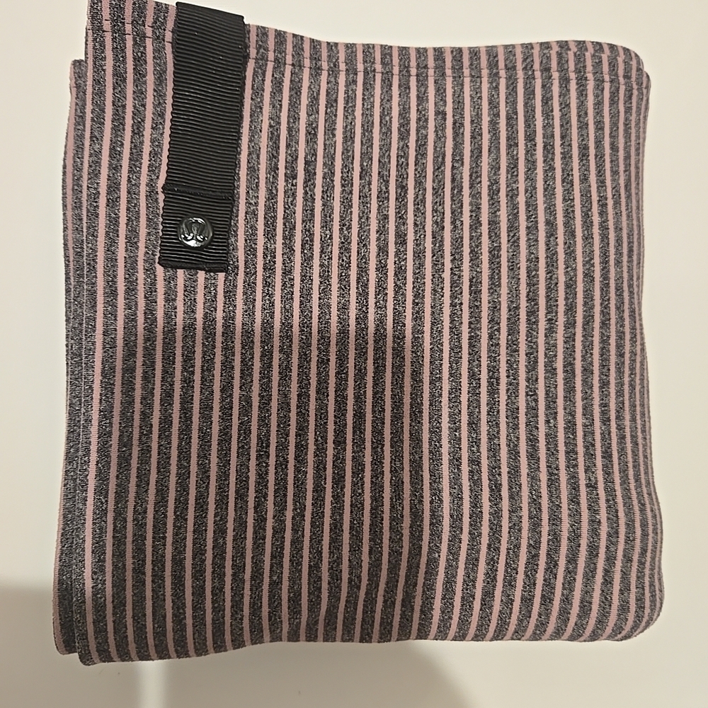 Lululemon Pink and Grey Striped Vinyasa Snap Reversible Wrap Active